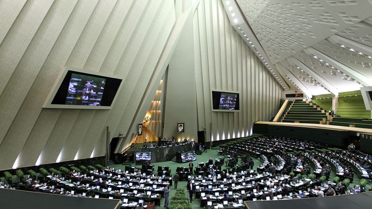 تقدیر مجلس از صداوسیما: با پخش &laquo;گاندو&raquo; بصیرت و آگاهی سیاسی مردم را بالا بردید