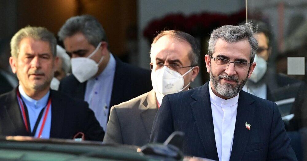 باقری می گوید «پرانتزهای باز» در مذاکرات احیای برجام رو به کاهش است باقری می گوید «پرانتزهای باز» در مذاکرات احیای برجام رو به کاهش است