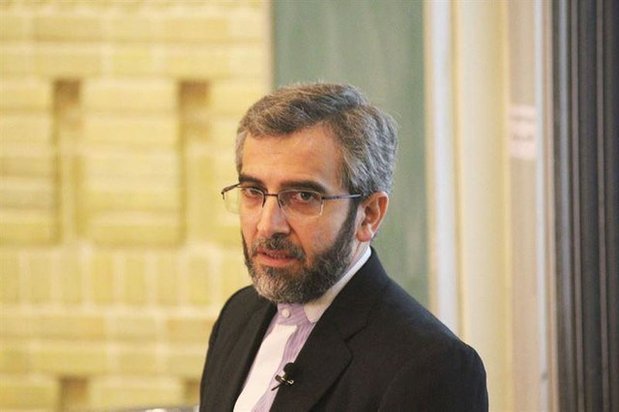 باقري كني و امير عبداللهيان شانس بيشتري دارند