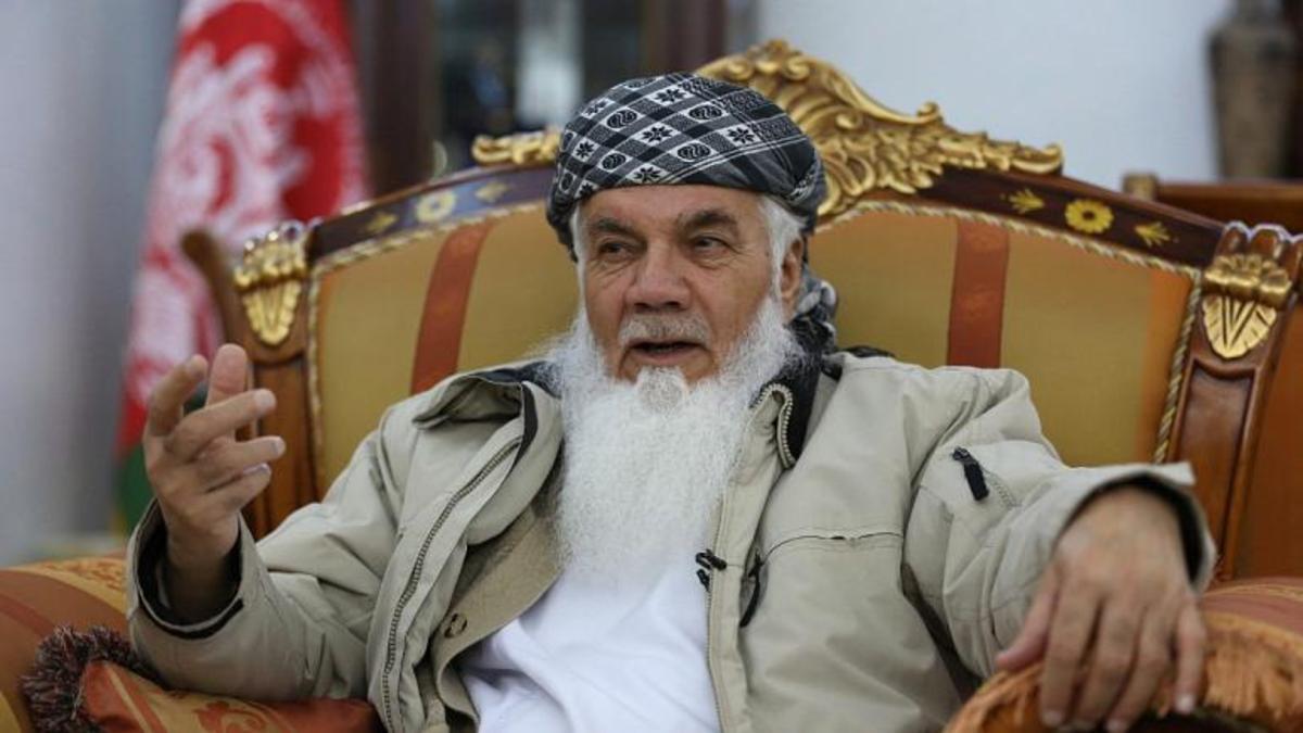 اسماعیل خان رهبر جهادی مخالف طالبان وارد ایران شد اسماعیل خان رهبر جهادی مخالف طالبان وارد ایران شد