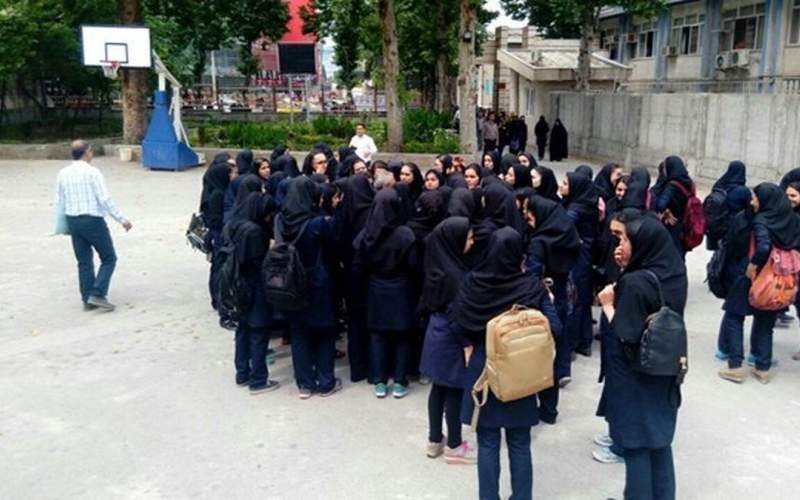 والدین دانش آموزان در دوراهی سلامت یا تحصیل والدین دانش آموزان در دوراهی سلامت یا تحصیل