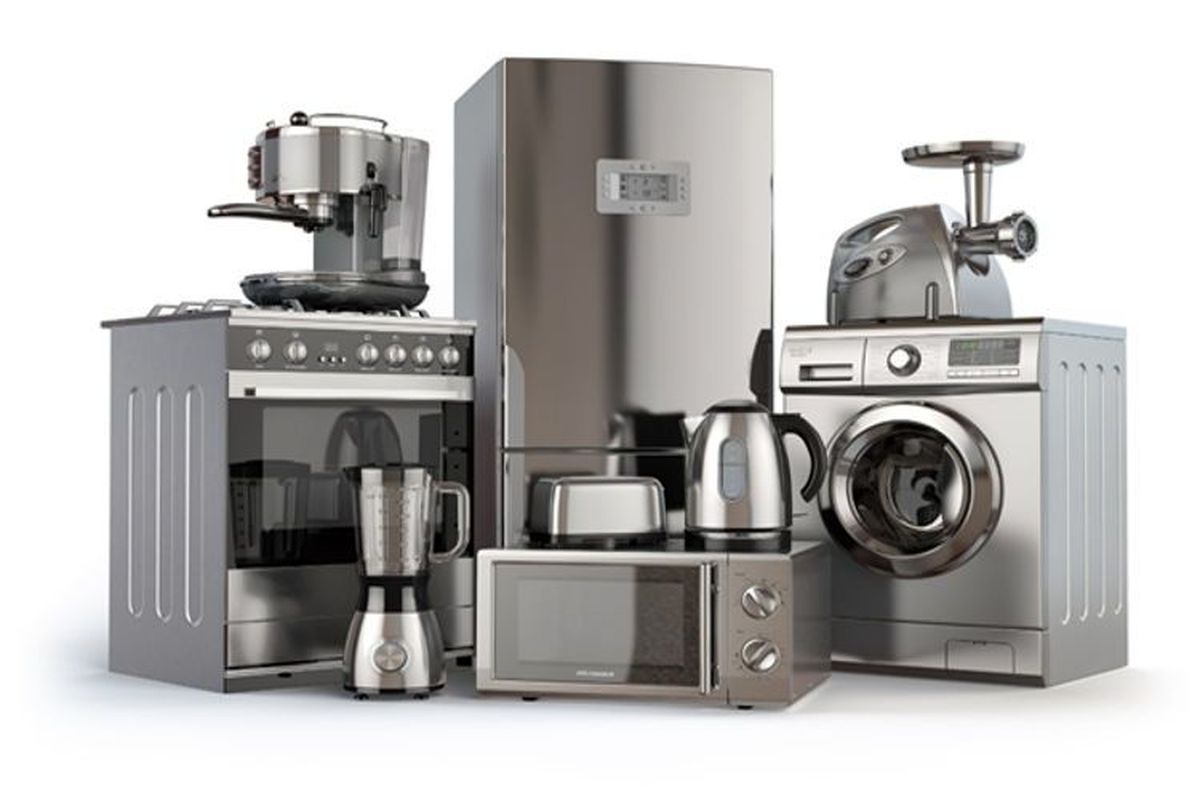 برخی فروشندگان کرکره&zwnj;ها را پایین کشیدند | در بازار لوازم خانگی چه می&zwnj;گذرد؟