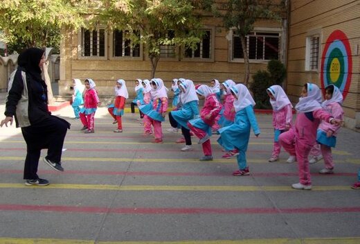 آلودگی هوای تهران زنگ ورزش مدارس را تعطیل کرد آلودگی هوای تهران زنگ ورزش مدارس را تعطیل کرد