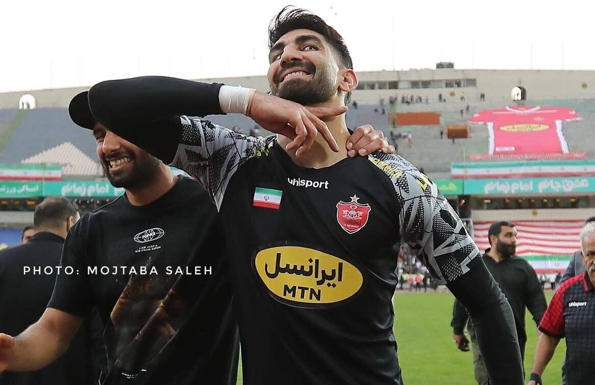 تقلید عجیب علیرضا بیرانوند از مهدی طارمی تقلید عجیب علیرضا بیرانوند از مهدی طارمی