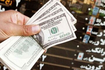 بازار ارز در وضعیت قرمز/ خریداران دلار غیب شدند بازار ارز در وضعیت قرمز/ خریداران دلار غیب شدند