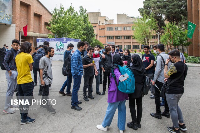 از حضور و غیاب الکترونیکی دانشجویان در سال جدید تا قول وزیر علوم برای امانتداری از دانشجویان از حضور و غیاب الکترونیکی دانشجویان در سال جدید تا قول وزیر علوم برای امانتداری از دانشجویان