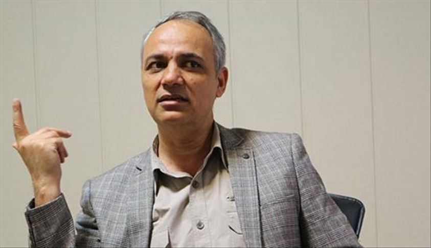 زیدآبادی: آیا نظر حداد عادل این است که باید کتاب های افلاطون، ارسطو، هابز، کانت، هگل، نیچه را در میدان شهر آتش زد؟ / به جای این ادعاها، بهتر است به عنوان یکی از مدعیان اصلی علوم انسانی اسلامی، در ده صفحه، منظورش از این نوع خاص از علم را توضیح دهد زیدآبادی: آیا نظر حداد عادل این است که باید کتاب های افلاطون، ارسطو، هابز، کانت، هگل، نیچه را در میدان شهر آتش زد؟ / به جای این ادعاها، بهتر است به عنوان یکی از مدعیان اصلی علوم انسانی اسلامی، در ده صفحه، منظورش از این نوع خاص از علم را توضیح دهد