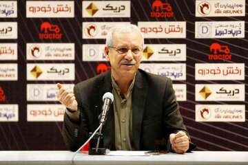 حمله مدیرعامل فولاد به استقلال و پرسپولیس