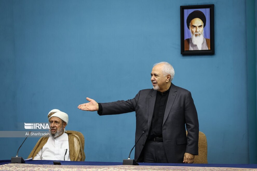 تصاویری معنادار از ظریف در نهاد ریاست جمهوری