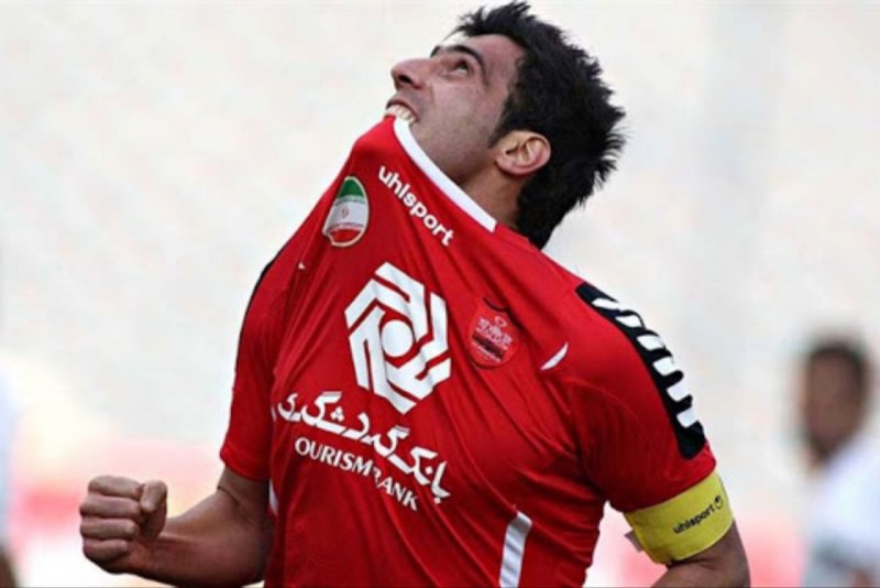 بازگشت مدافع سابق پرسپولیس به فوتبال در لیگ یک بازگشت مدافع سابق پرسپولیس به فوتبال در لیگ یک