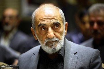 حسین شریعتمداری خطاب به پزشکیان: چرا معاون شما به دیدار برخی زندانیان اغتشاشات اخیر رفت؟/ چرا افراد دولت شما مخالف سختگیری به دانشجویان هستند؟ حسین شریعتمداری خطاب به پزشکیان: چرا معاون شما به دیدار برخی زندانیان اغتشاشات اخیر رفت؟/ چرا افراد دولت شما مخالف سختگیری به دانشجویان هستند؟