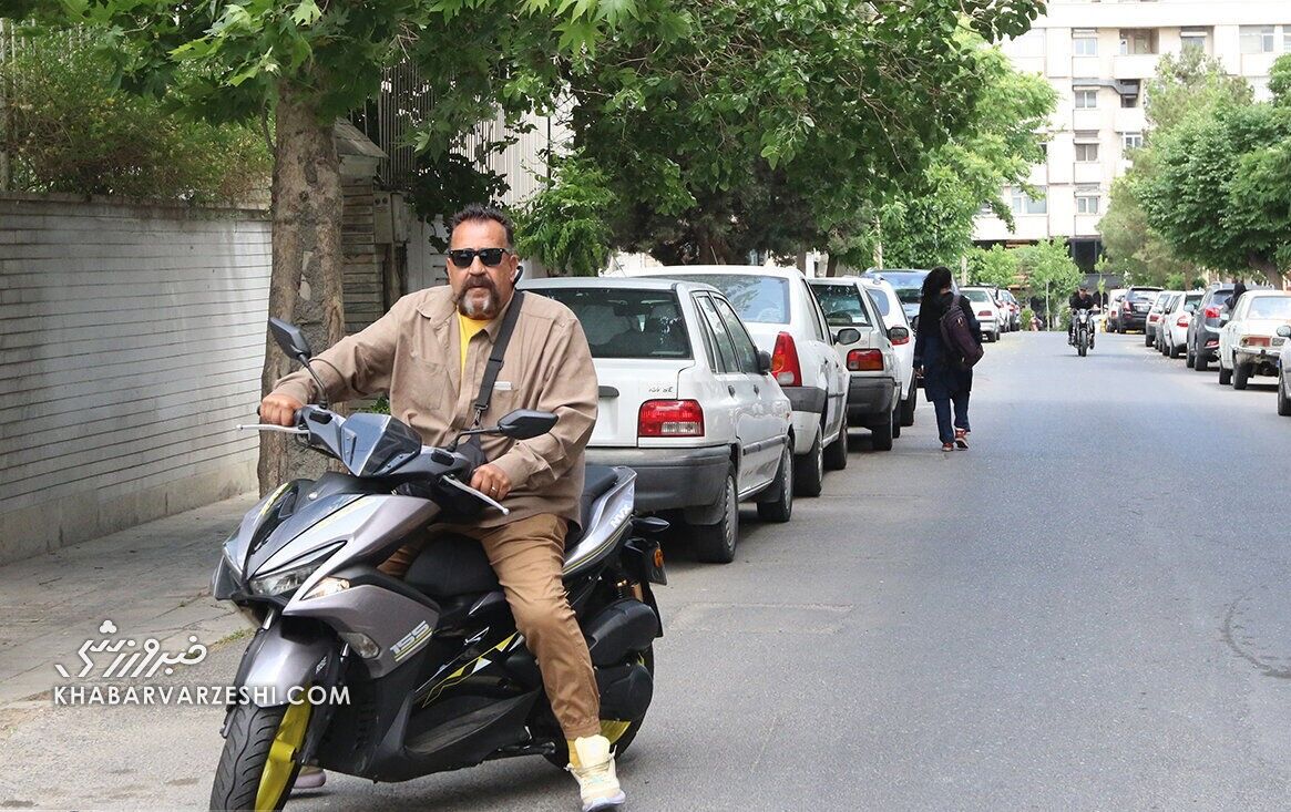 حمایت قلیچ از سرمربی استقلال: نمایش سهراب بختیاری زاده با استقلال را ببینید و کیف کنید