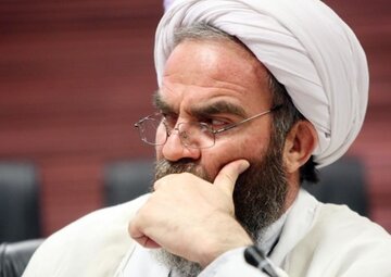 غرویان: منافقین داخلی می خواهند پزشکیان را از صحنه خارج کنند/ پزشکیان باید از خاتمی، روحانی و ظریف استفاده کند/ طیف سعید جلیلی هنوز هم دست بردار نیست غرویان: منافقین داخلی می خواهند پزشکیان را از صحنه خارج کنند/ پزشکیان باید از خاتمی، روحانی و ظریف استفاده کند/ طیف سعید جلیلی هنوز هم دست بردار نیست