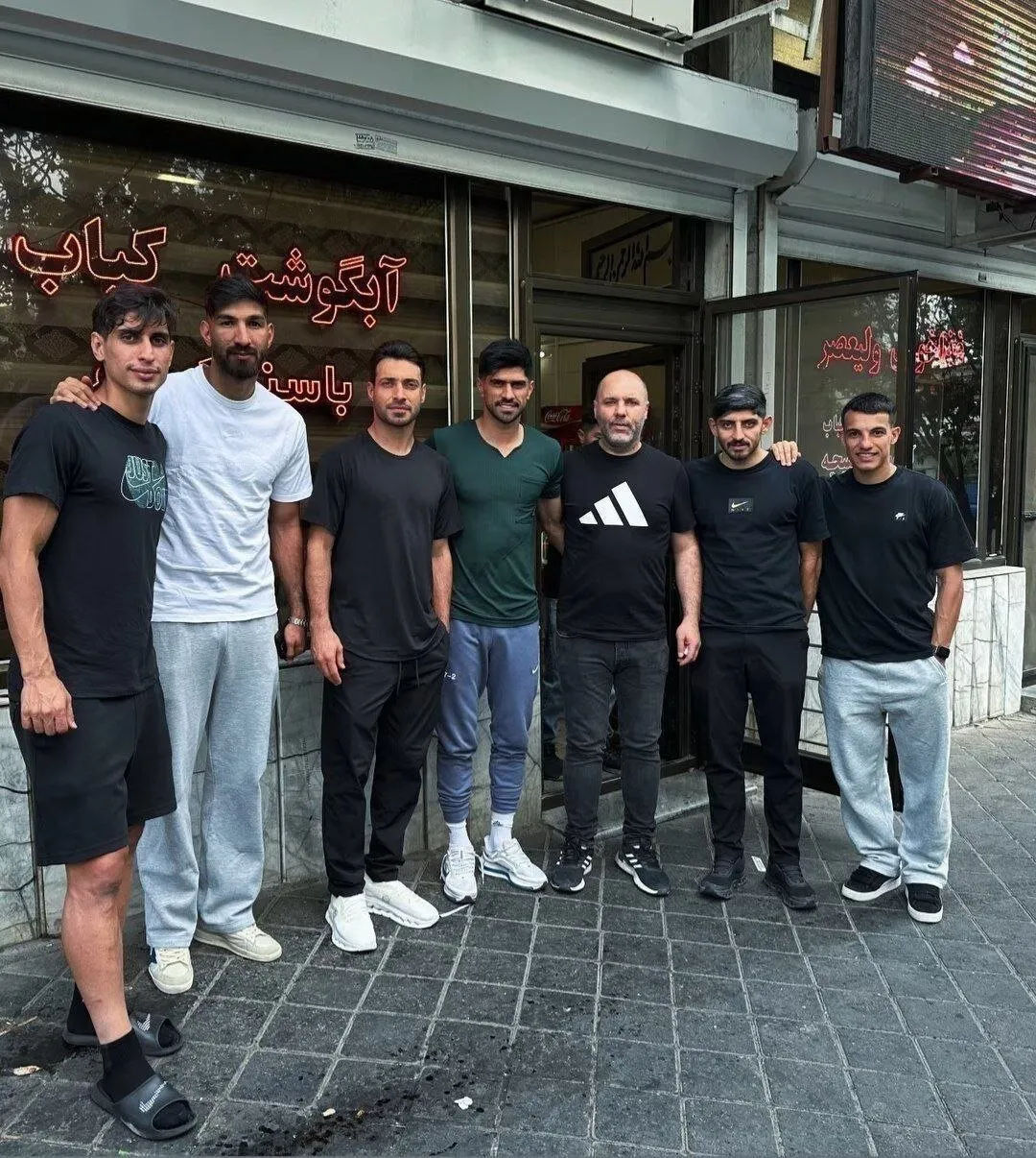 عکس | جشن متفاوت ستارههای تراکتور بعد از بردن پرسپولیس