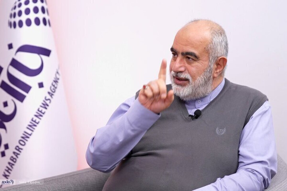جدال بر سر اسناد محرمانه رهبری/ آشنا به ادعای نبویان جواب داد جدال بر سر اسناد محرمانه رهبری/ آشنا به ادعای نبویان جواب داد