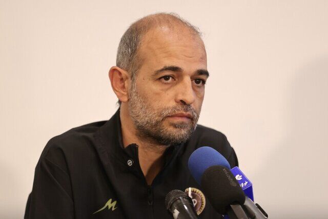 واکنش جالب نویدکیا به دبل گلزنی کسری طاهری و اشتباه سید حسین واکنش جالب نویدکیا به دبل گلزنی کسری طاهری و اشتباه سید حسین