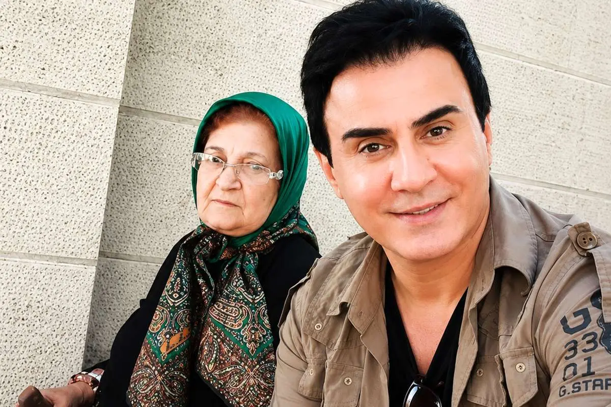 عمو پورنگ عزادار شد عمو پورنگ عزادار شد