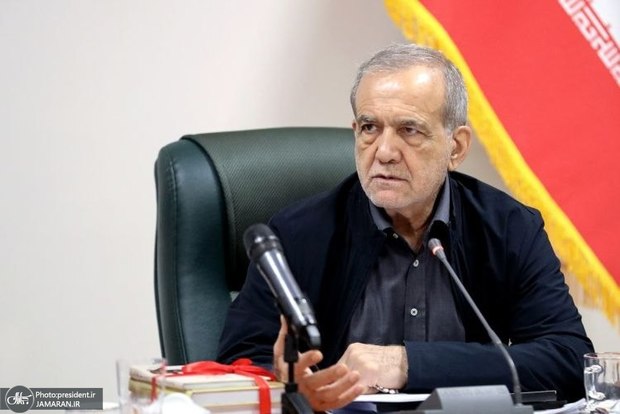 پزشکیان:وحدت و همبستگی کشور‌های اسلامی می‌تواند زمینه غلبه حق بر باطل را فراهم کند