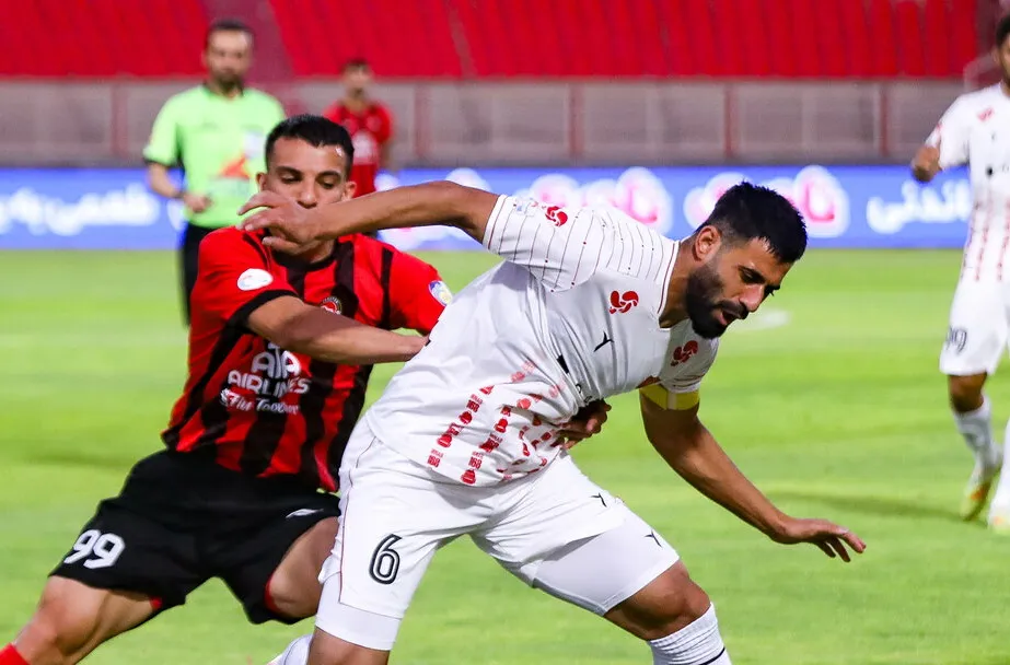 مقصر باخت دیشب پرسپولیس به تراکتور کیست؟ مقصر باخت دیشب پرسپولیس به تراکتور کیست؟